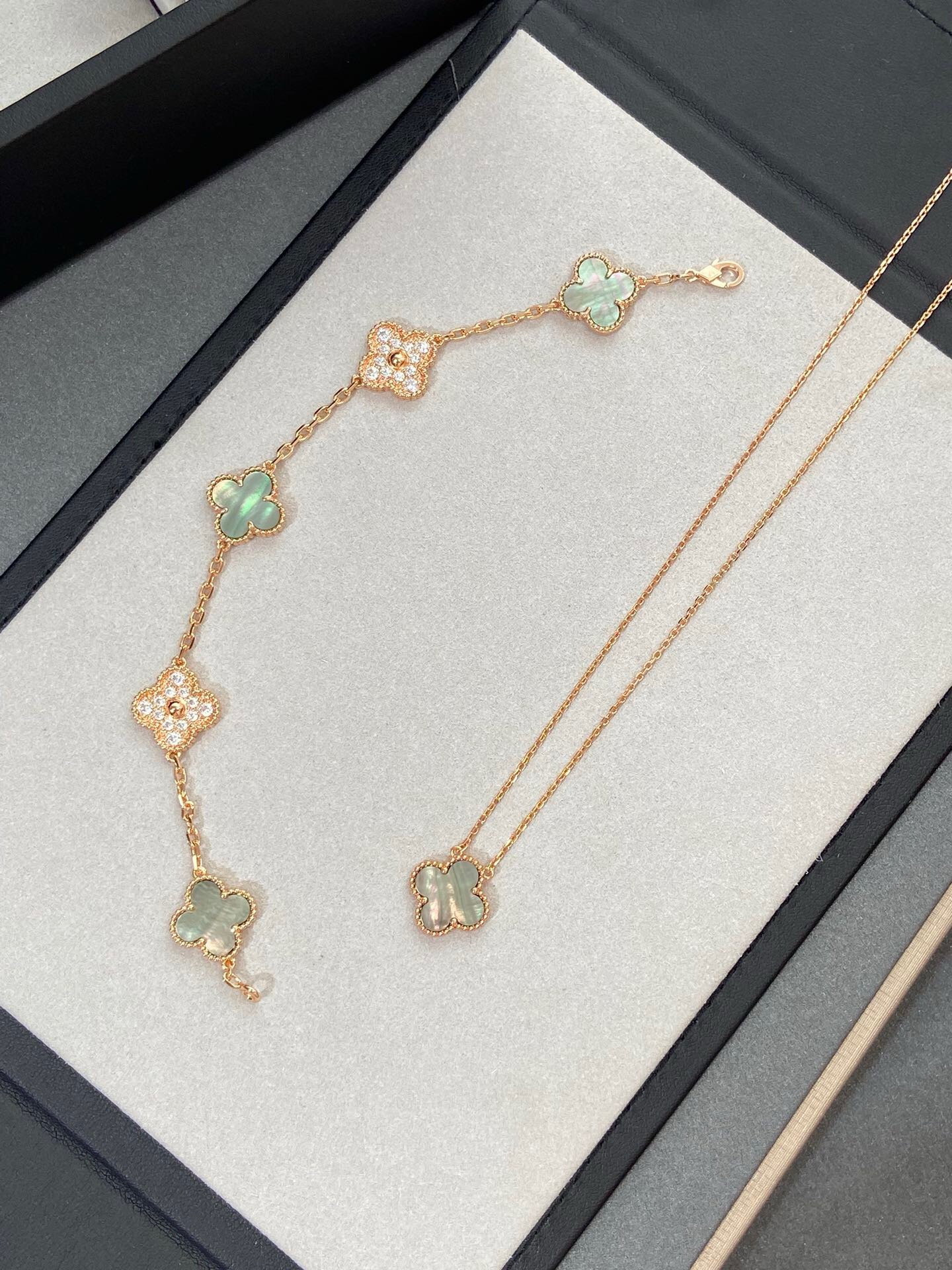 VCA  accessories bracelet & necklace