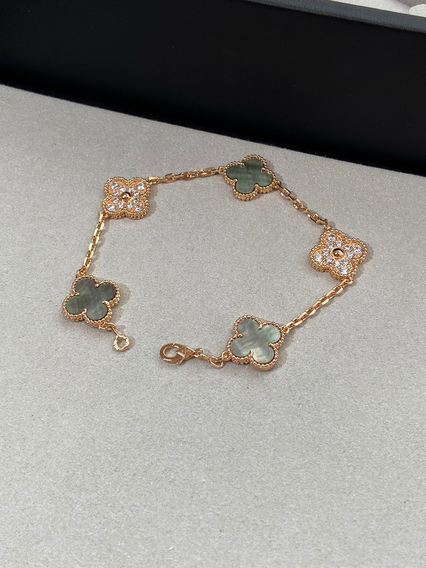 VCA  accessories bracelet & necklace
