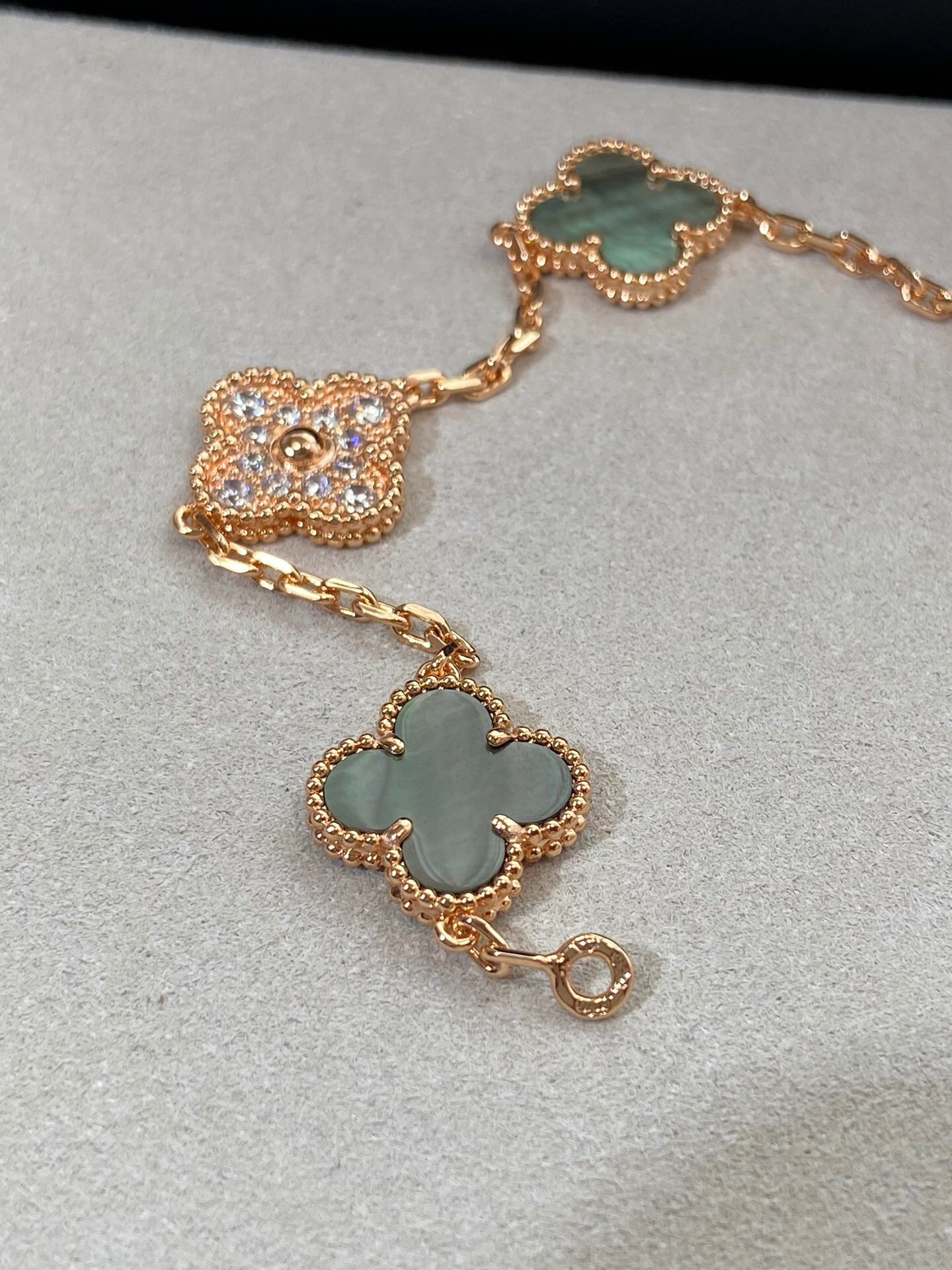 VCA  accessories bracelet & necklace