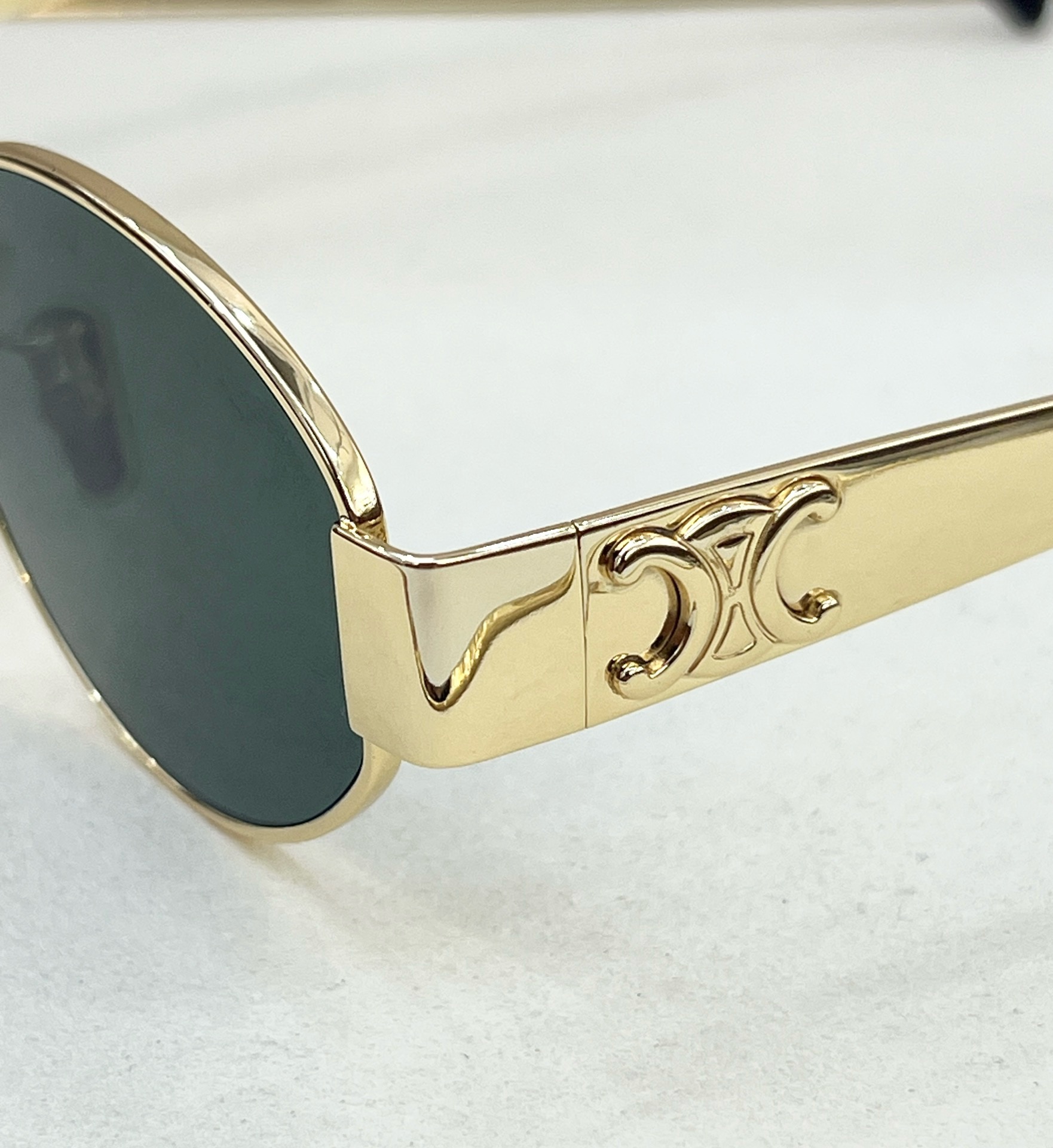 Celine accessories  Sunglasses  Triomphe Metal – Gold
