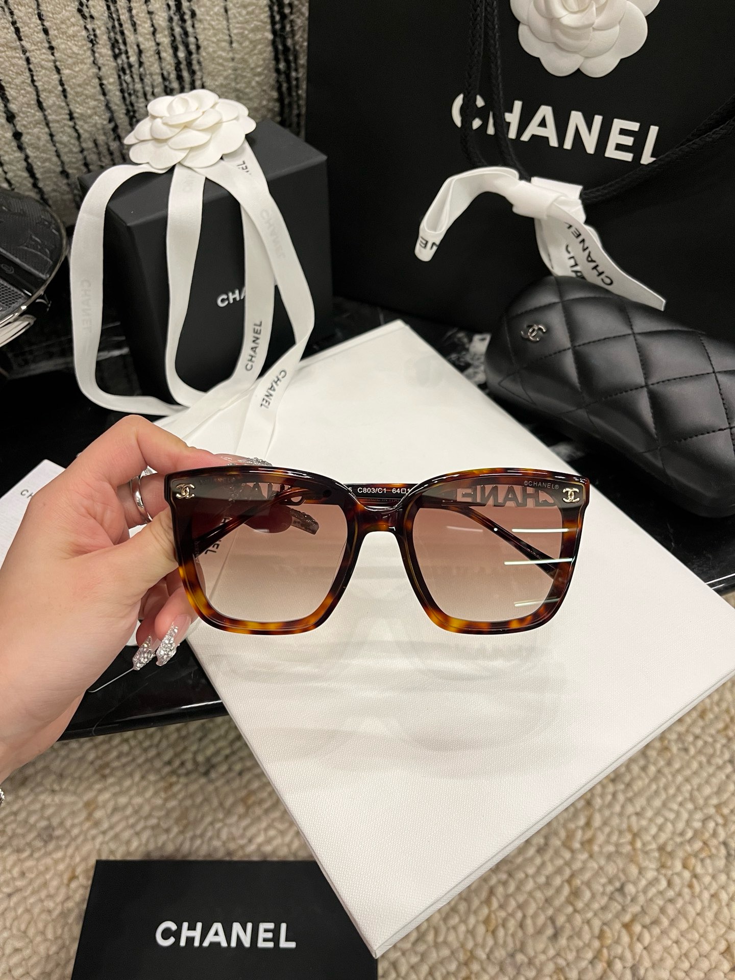 Chanel accessories  Sunglasses  