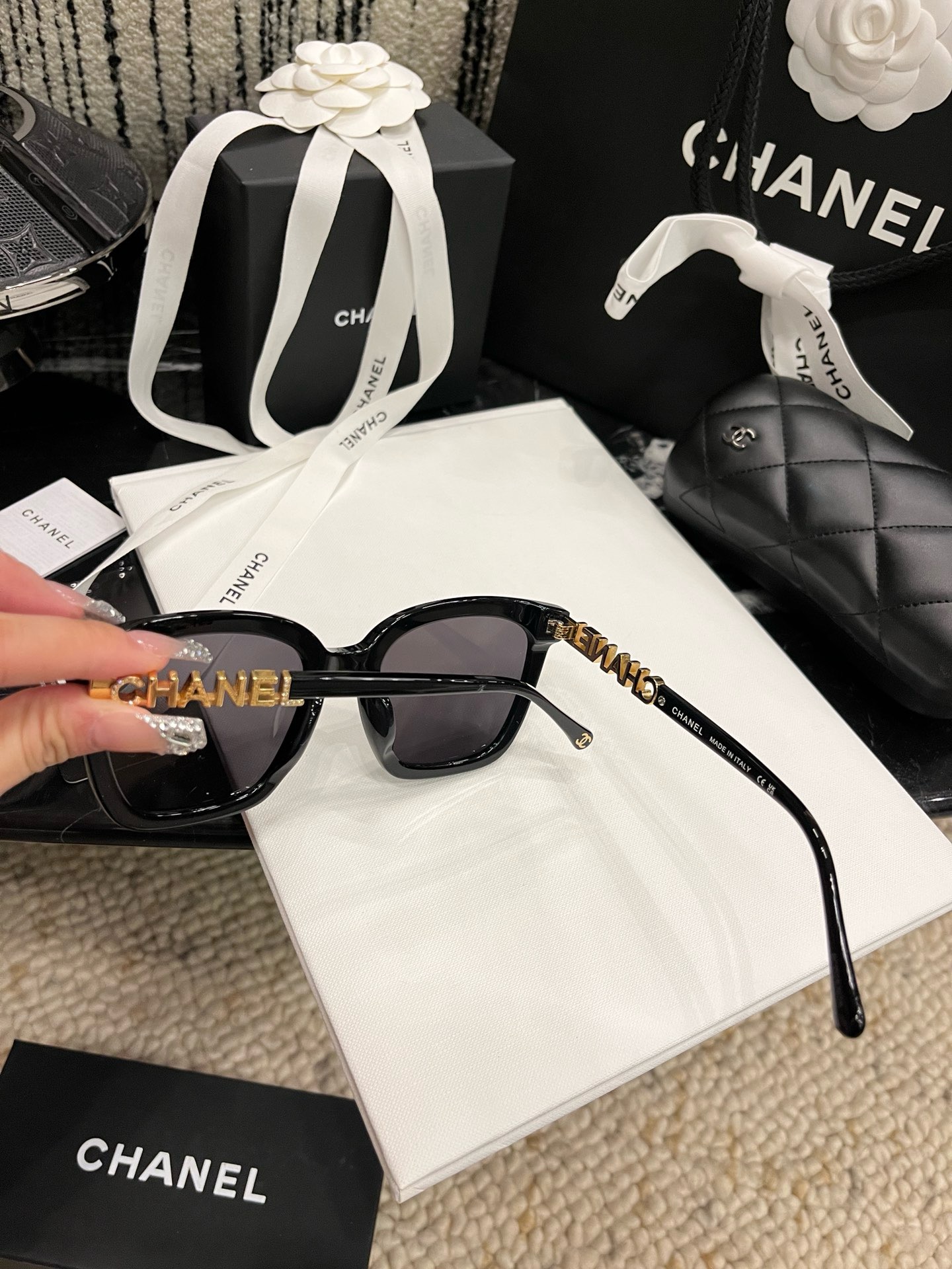 Chanel accessories  Sunglasses  ( 4 colors)