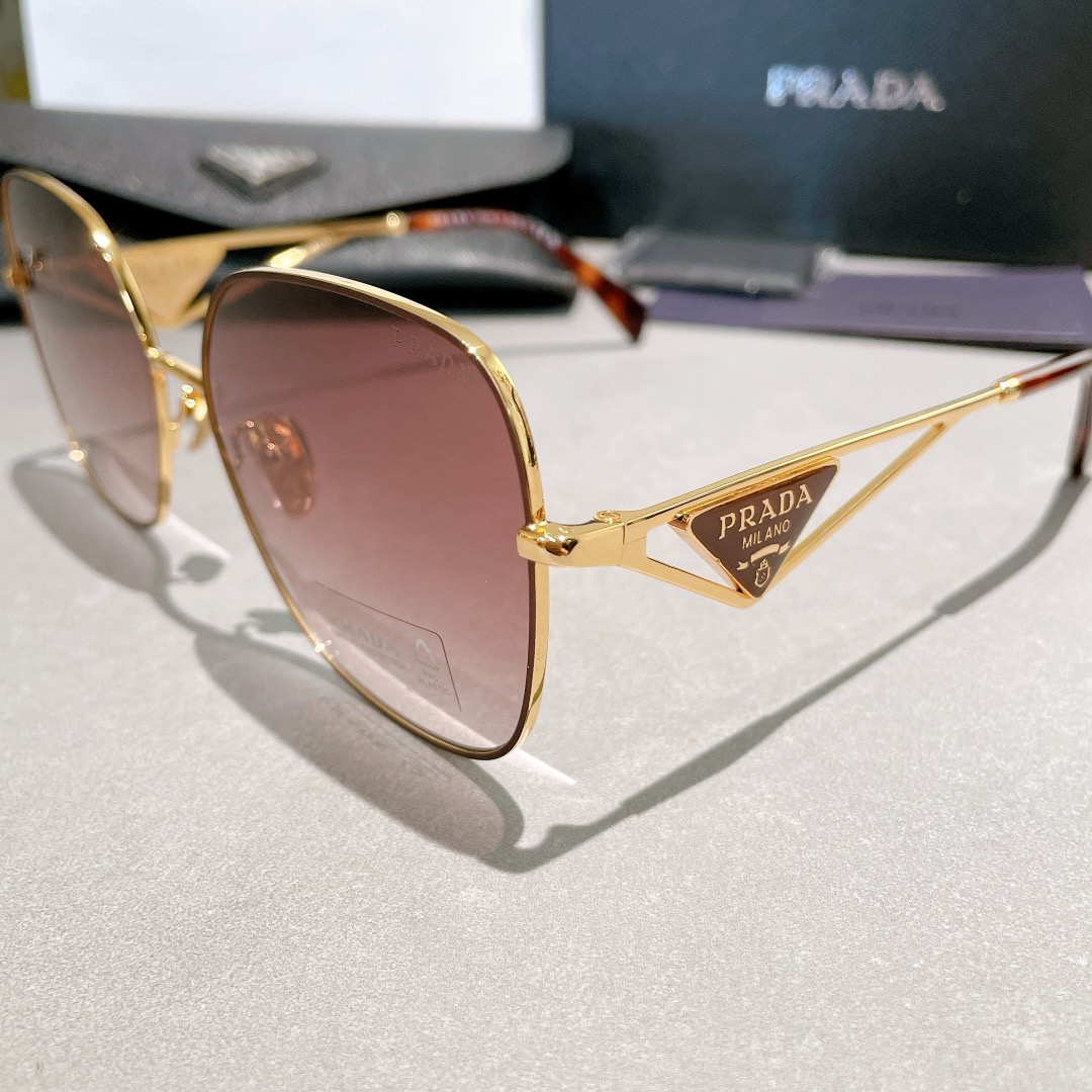 Prada accessories  Sunglasses  pr961s