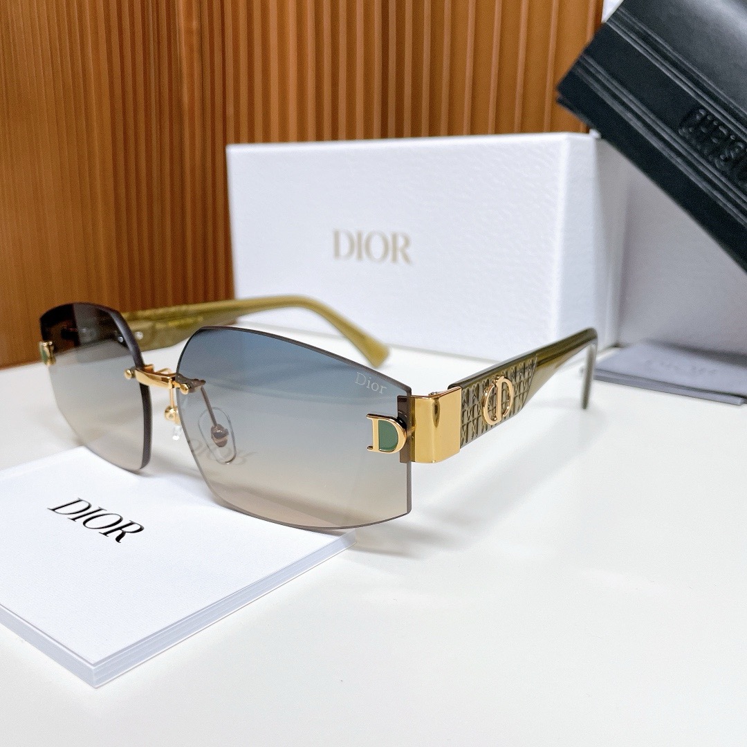 DIOR accessories  Sunglasses cd8028
