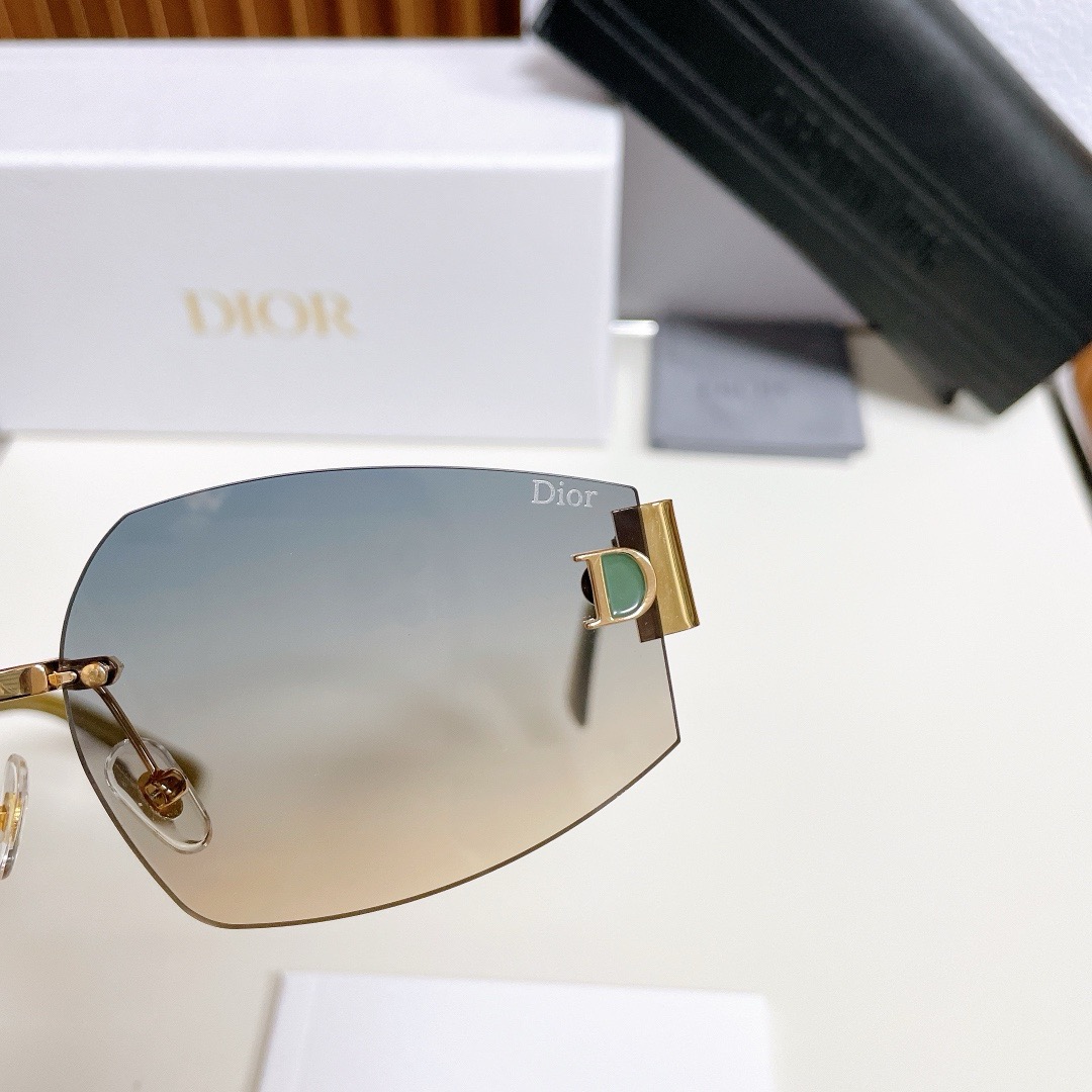 DIOR accessories  Sunglasses cd8028