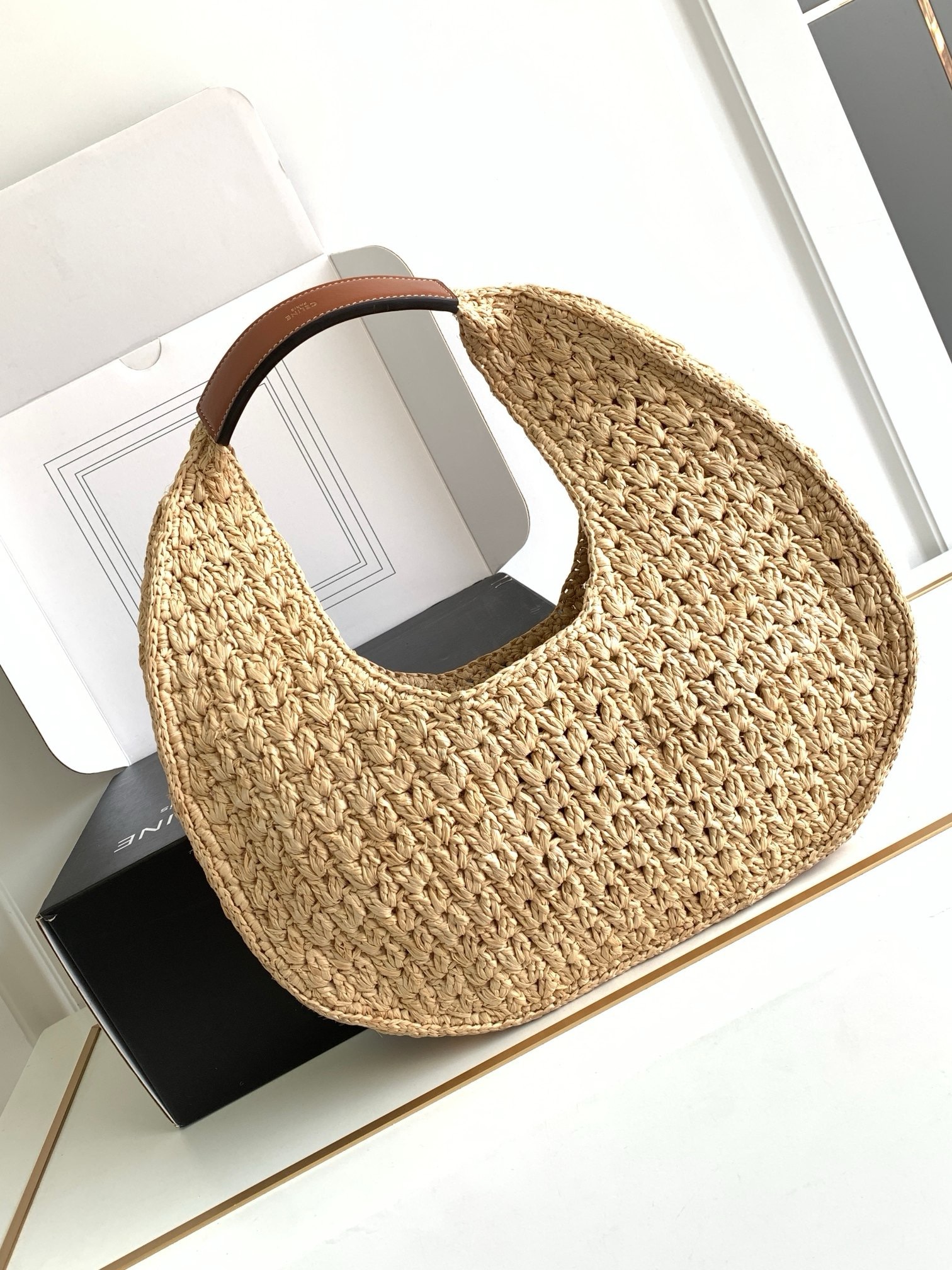  CELINE CELINE CLASSIC PANIER HOBO BAG IN RAFFIA AND CALFSKIN NATURAL / TAN