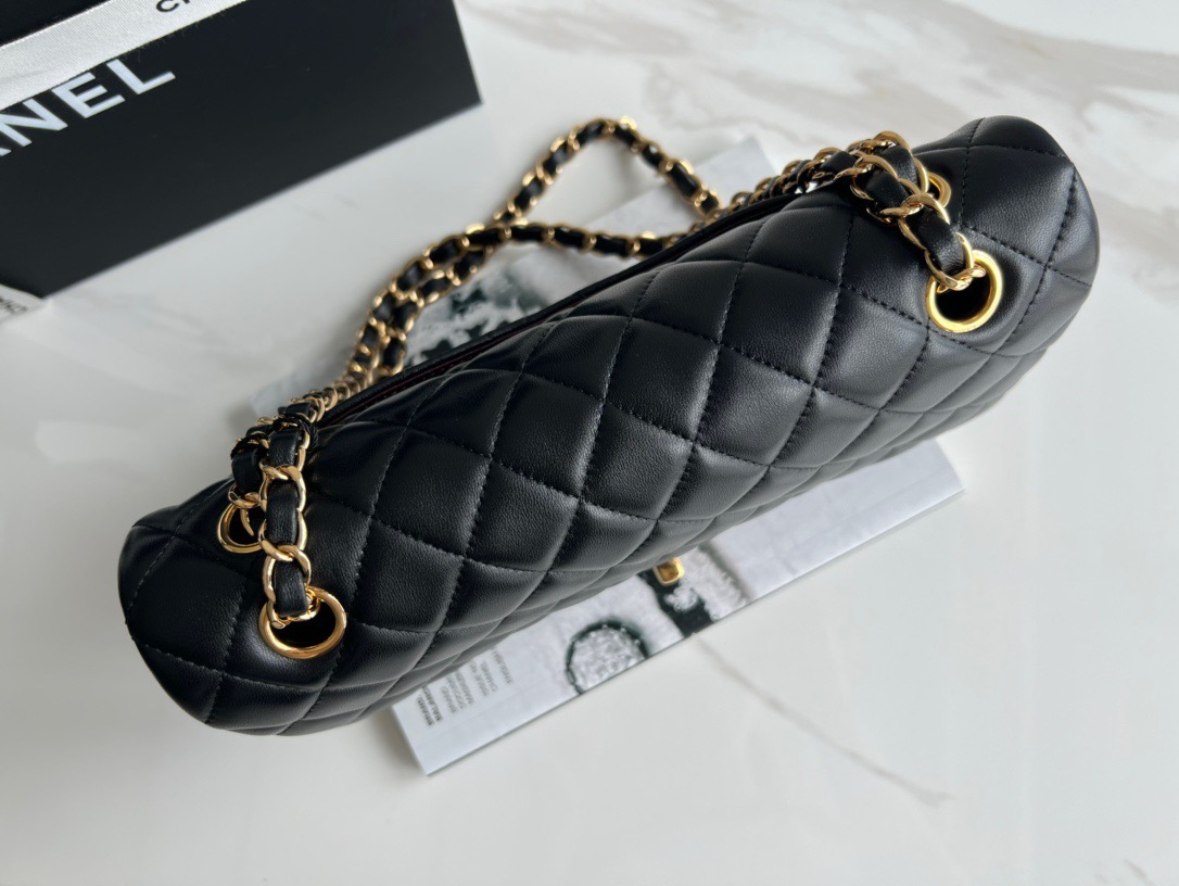 CHANEL  CLASSIC HANDBAG Lambskin & Gold-Tone Metal Black