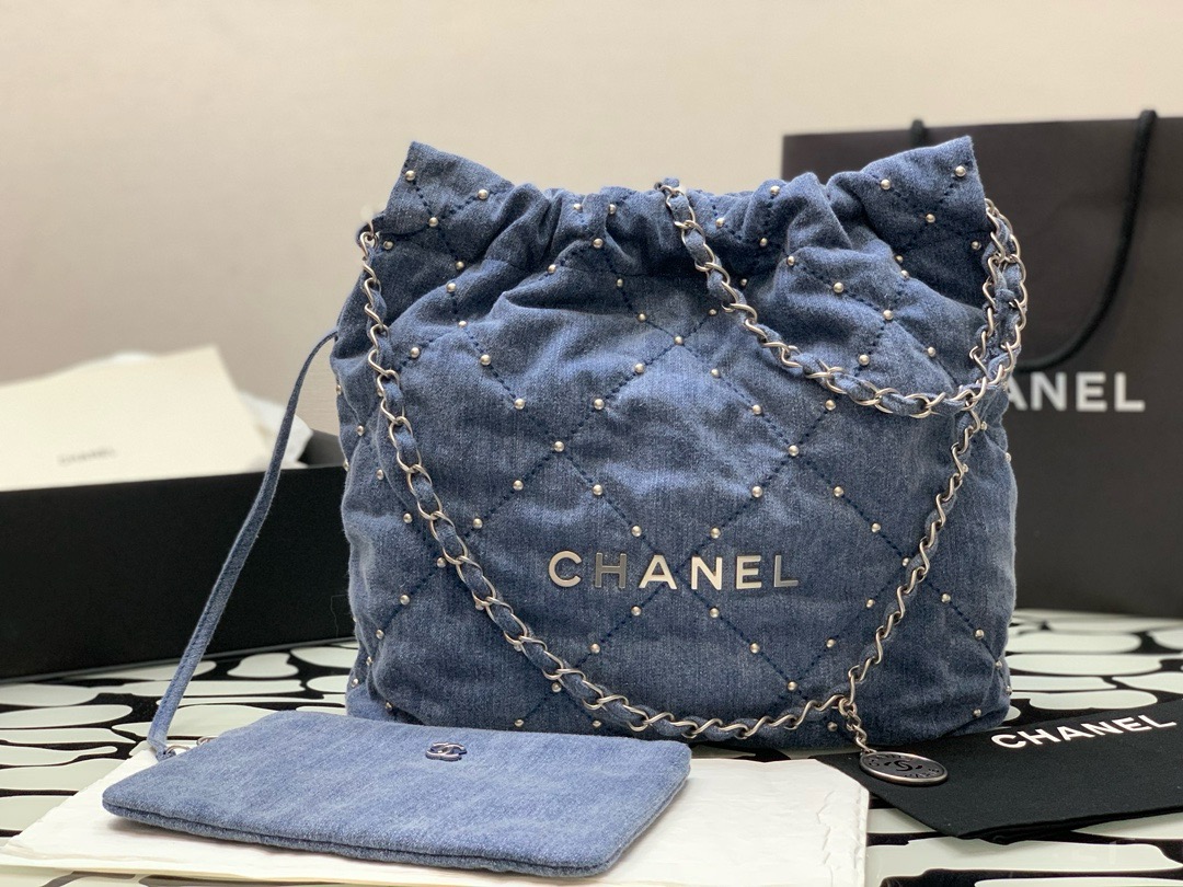 CHANEL 22 SMALL HANDBAG Washed Denim & Silver-Tone Metal Blue