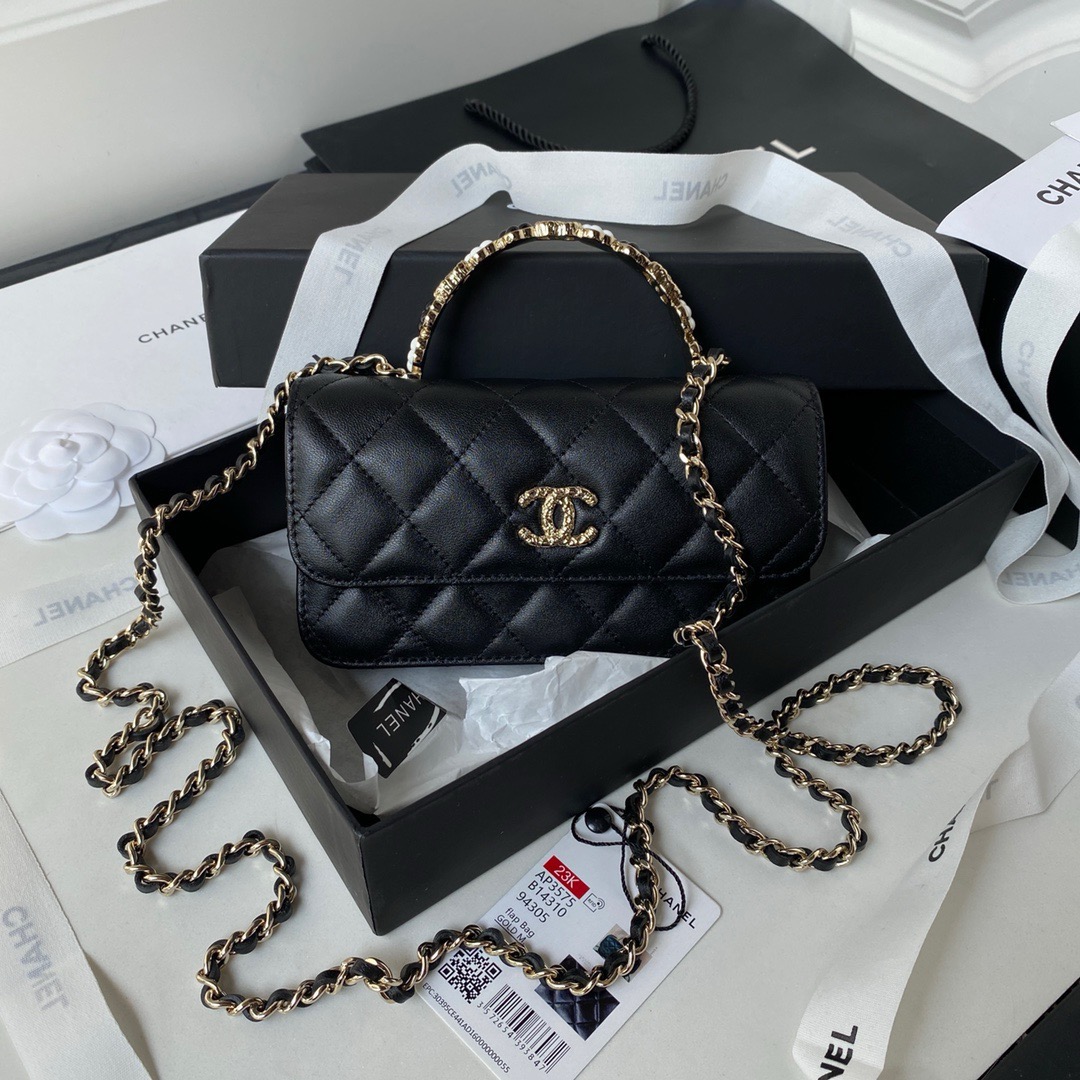 Chanel  Four-leaf clover enamel handle woc (2 colors）