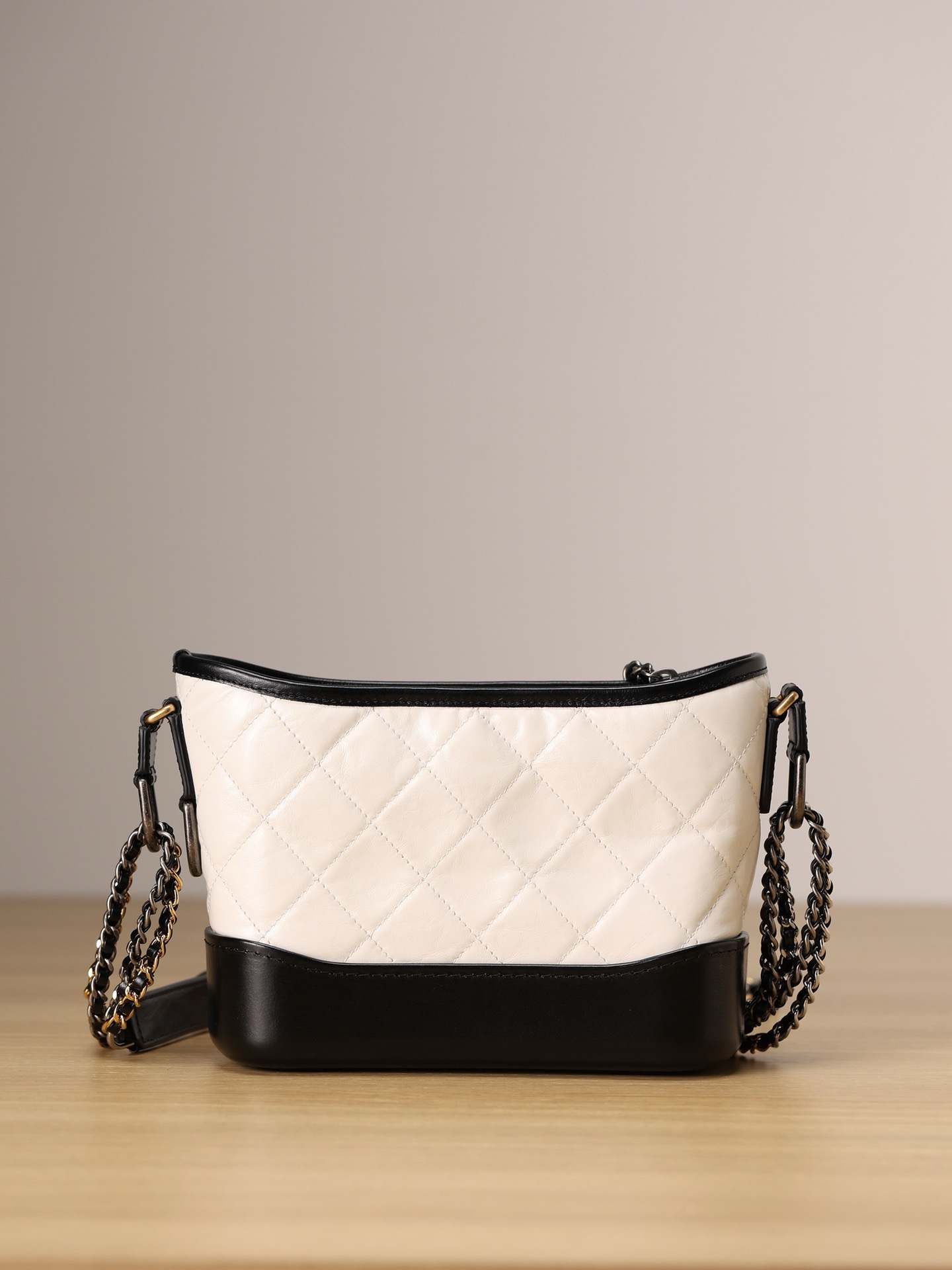 CHANEL  gabrielle hobo small white/ black  (2 colors)