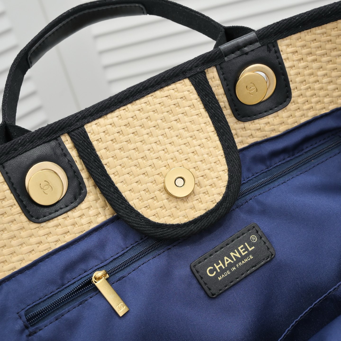 CHANEL Straw Raffia Calfskin Chain Medium Deauville Tote Beige Black