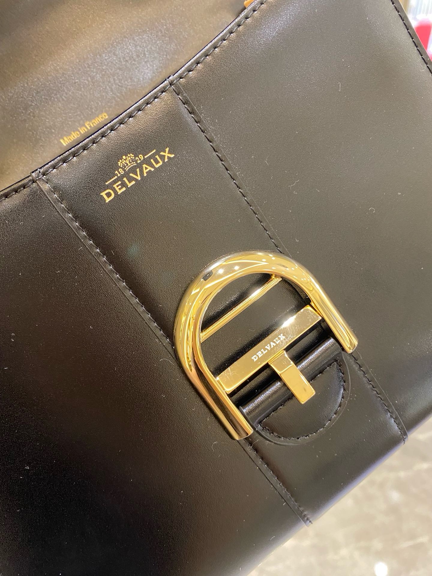 Delvaux  Brillant MM in Box Calf（black）