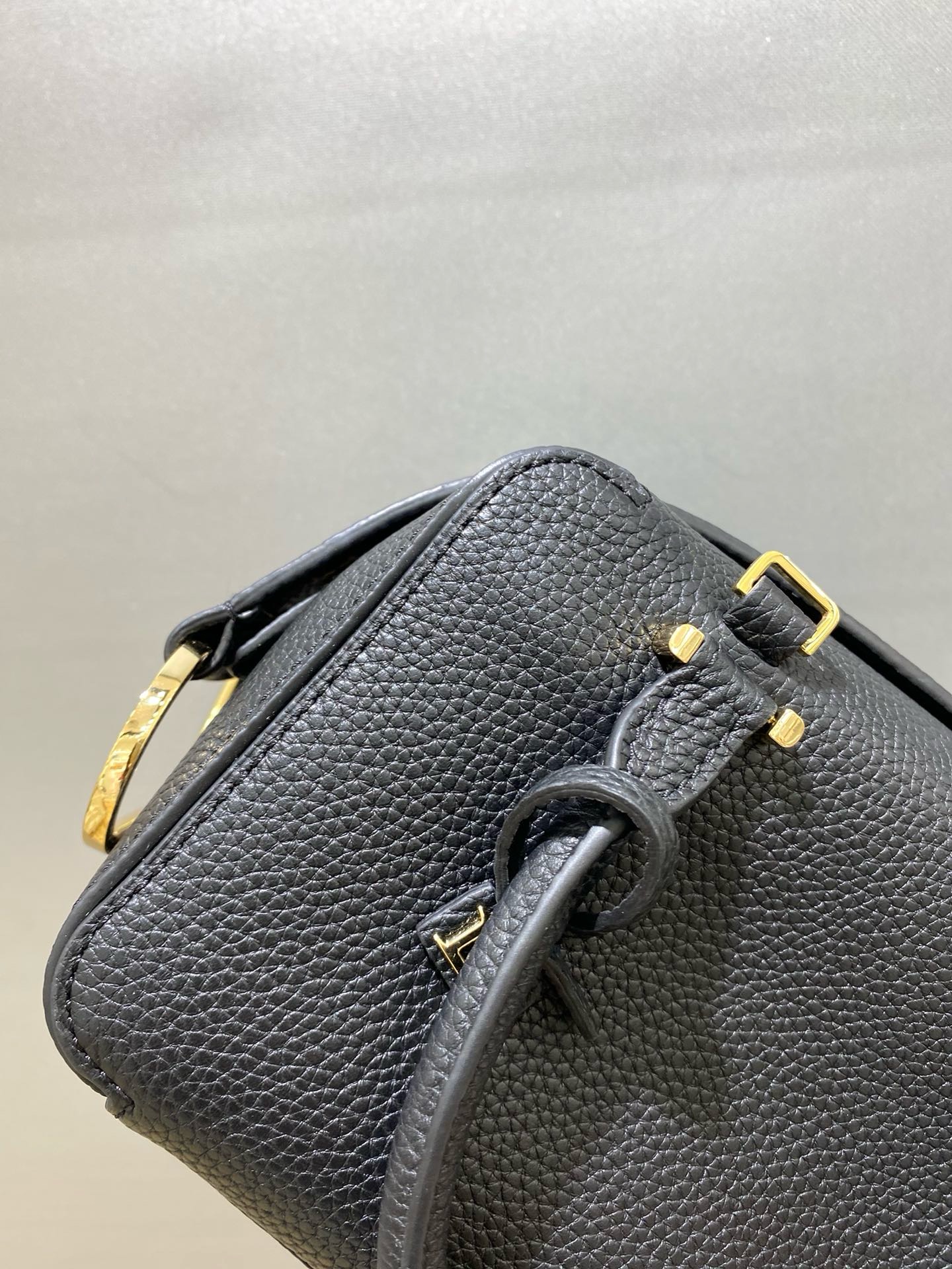 Delvaux Cool Box Mini in Taurillon Soft（7 colors）