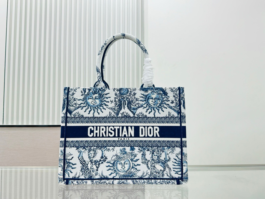 DIOR Canvas Embroidered Large Dioriviera Toile De Jouy Book Tote Beige 