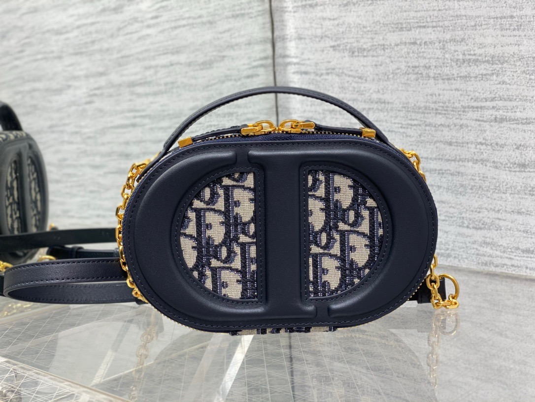 Dior  CD Signature Oval Camera Bag （4 colors）
