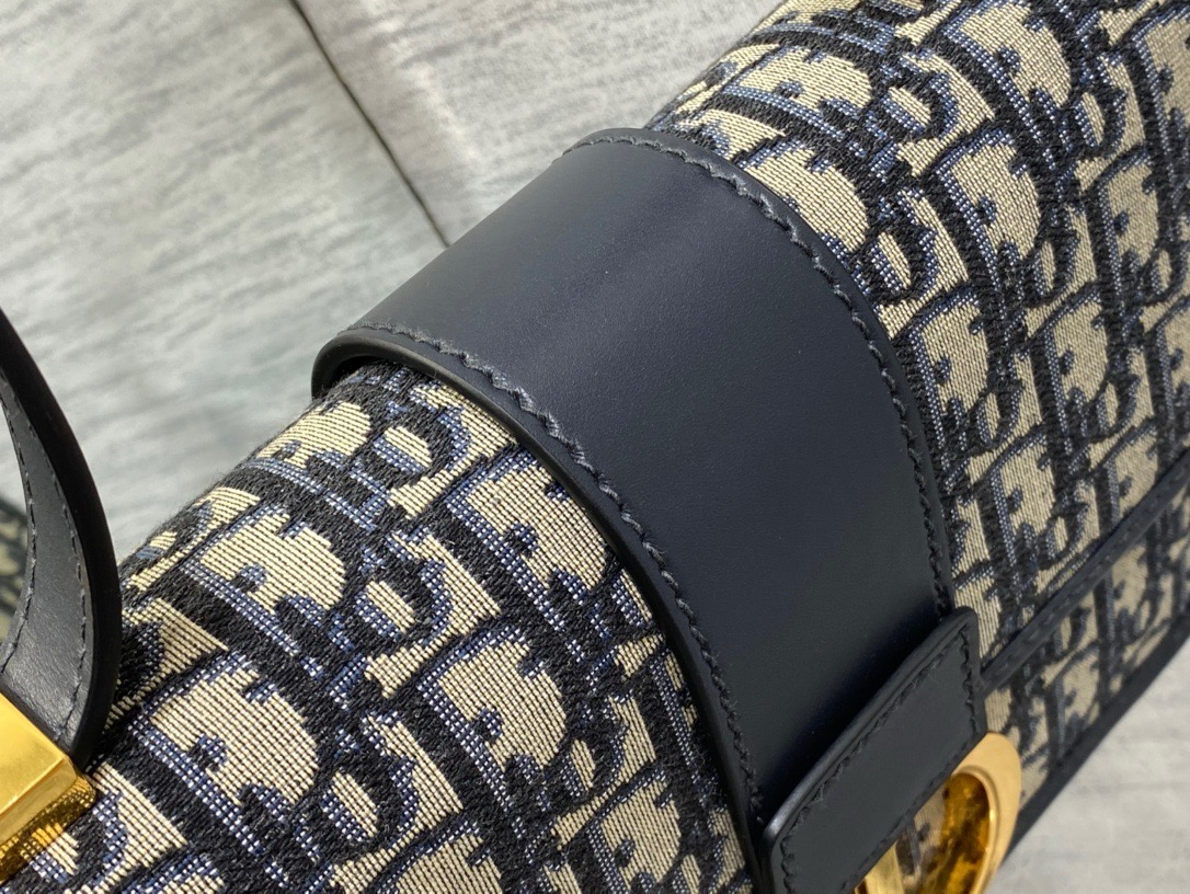 Dior Small 30 Montaigne Bag  Blue Dior Oblique Jacquard ( 2 colors)