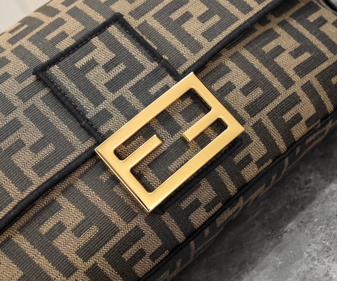 Fendi  Baguette Brown FF jacquard fabric bag