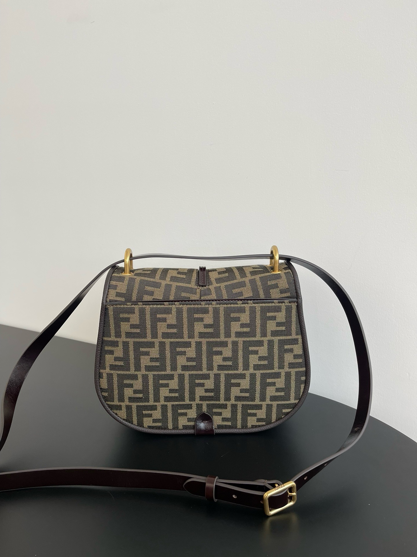 Fendi  C’mon Medium Brown FF jacquard fabric and leather bag（4 colors）