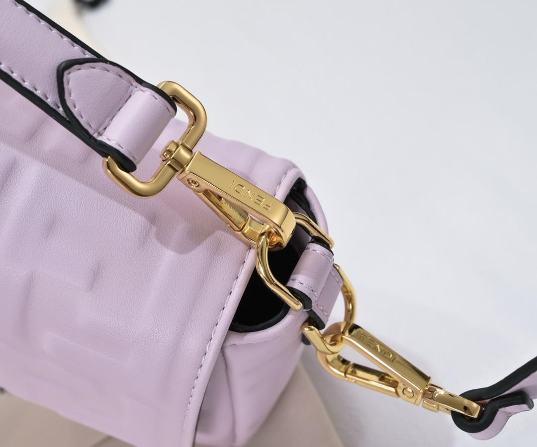 Fendi  Baguette  nappa leather bag（4 colors）
