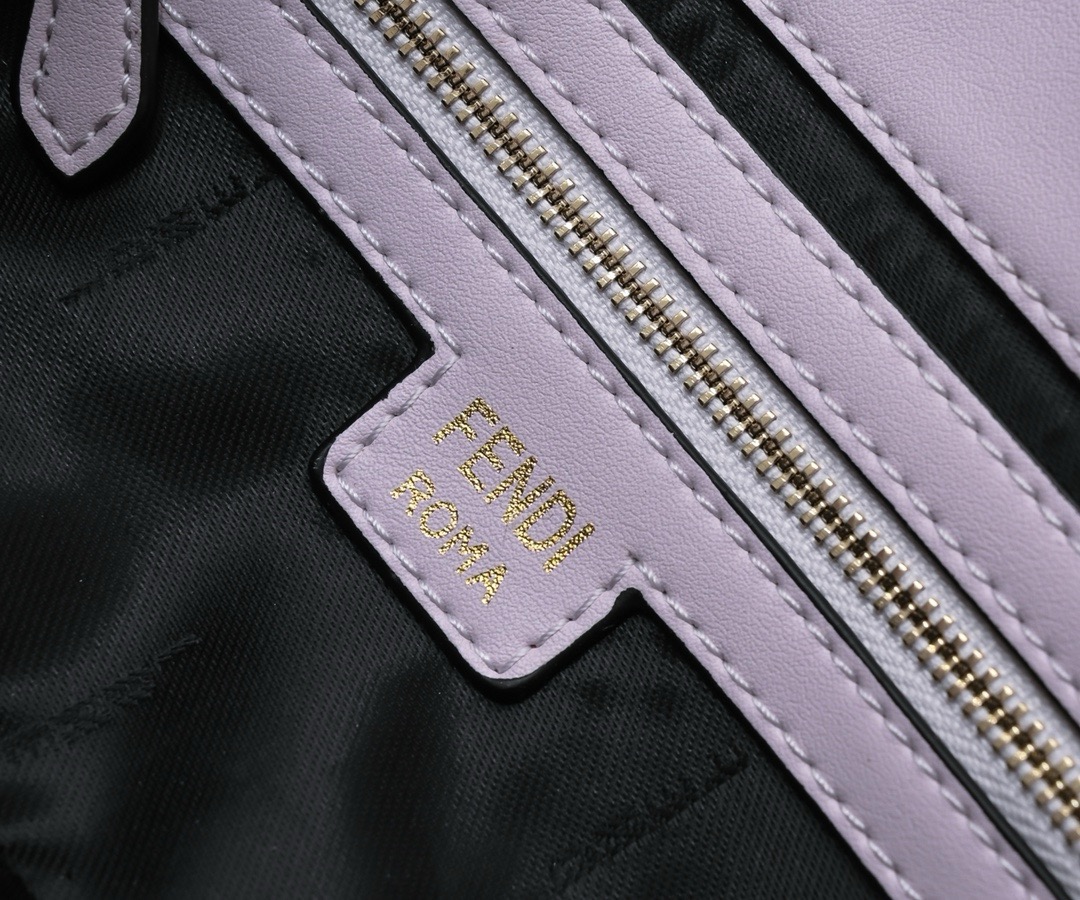 Fendi  Baguette  nappa leather bag（4 colors）