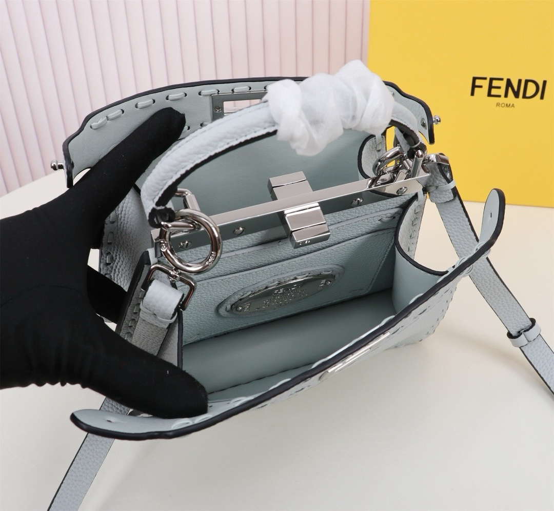 Fendi  Peekaboo ISeeU Petite Light Blue