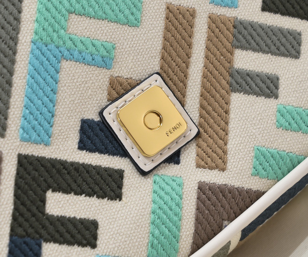 Fendi  Baguette Multicolor canvas bag with FF embroidery（4 colors）