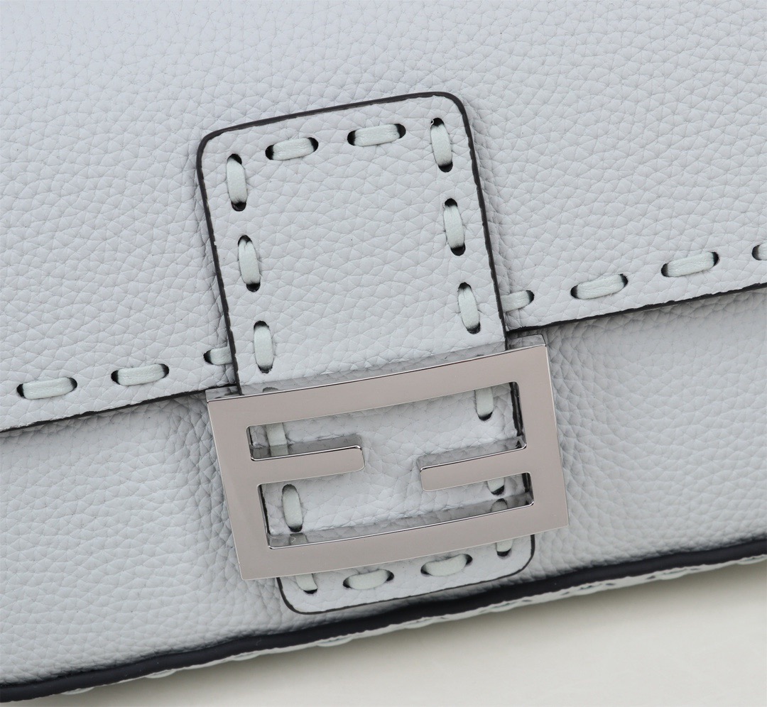 Fendi  Baguette Mini Light blue Selleria bag with 309 hand-sewn topstitches（4 colors）