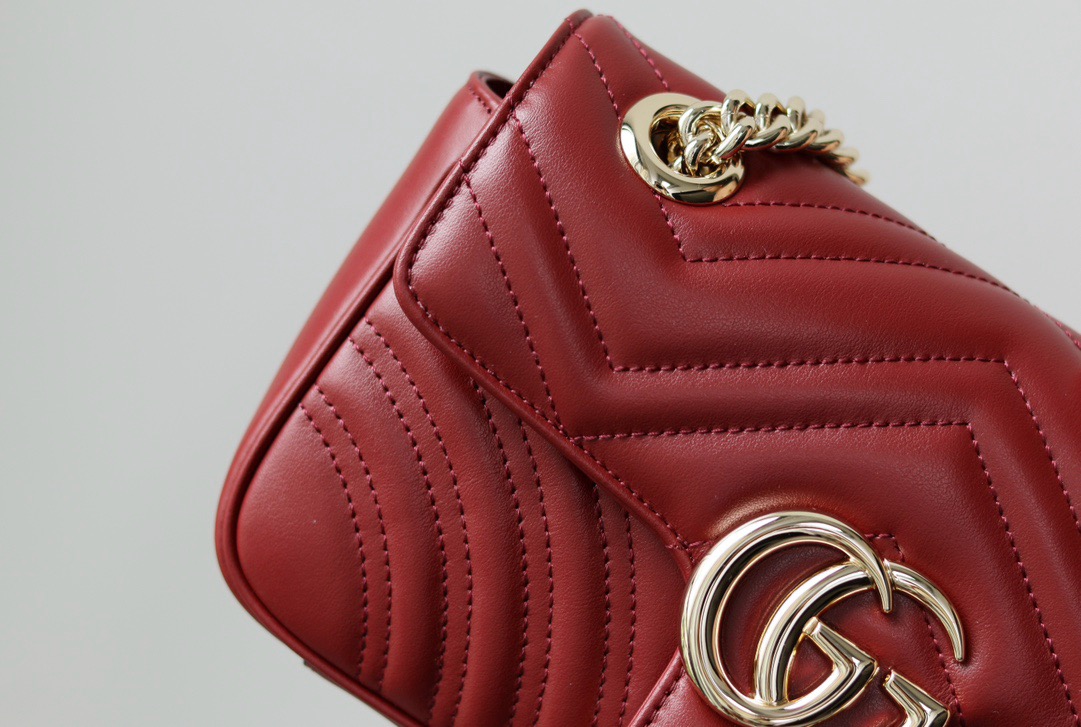 GUCCI GG MARMONT MINI SHOULDER BAG Gucci Rosso Ancora
