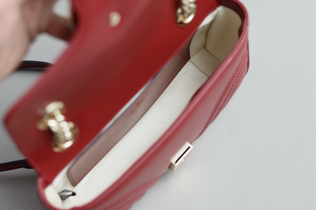 GUCCI GG MARMONT MINI SHOULDER BAG Gucci Rosso Ancora