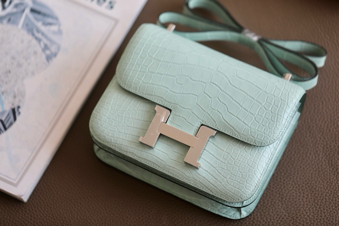 Hermes mini  constance 18   Alligator（7 colors）