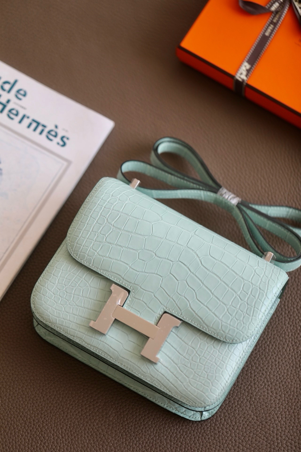 Hermes mini  constance 18   Alligator（7 colors）