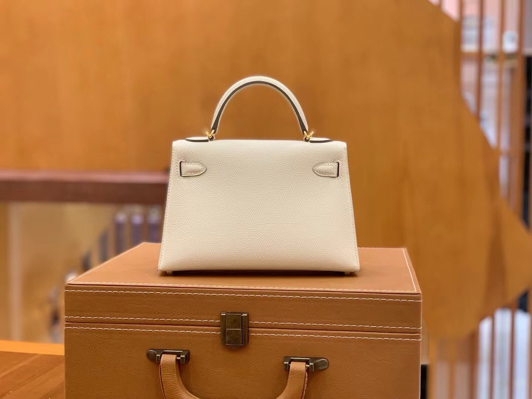 Hermès Kelly Sellier 20 Nata Epsom Gold Hardware