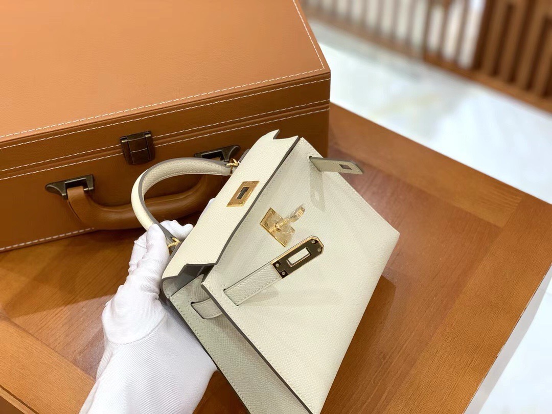 Hermès Kelly Sellier 20 Nata Epsom Gold Hardware