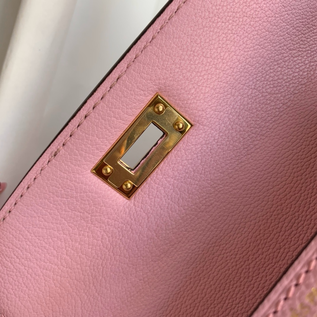 Hermès Kelly Sellier 20  Epsom Gold Hardware