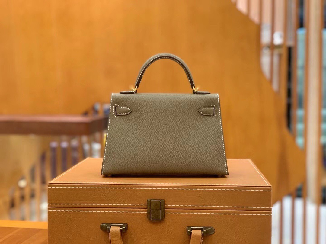 Hermès Kelly Sellier 20  Epsom Gold Hardware