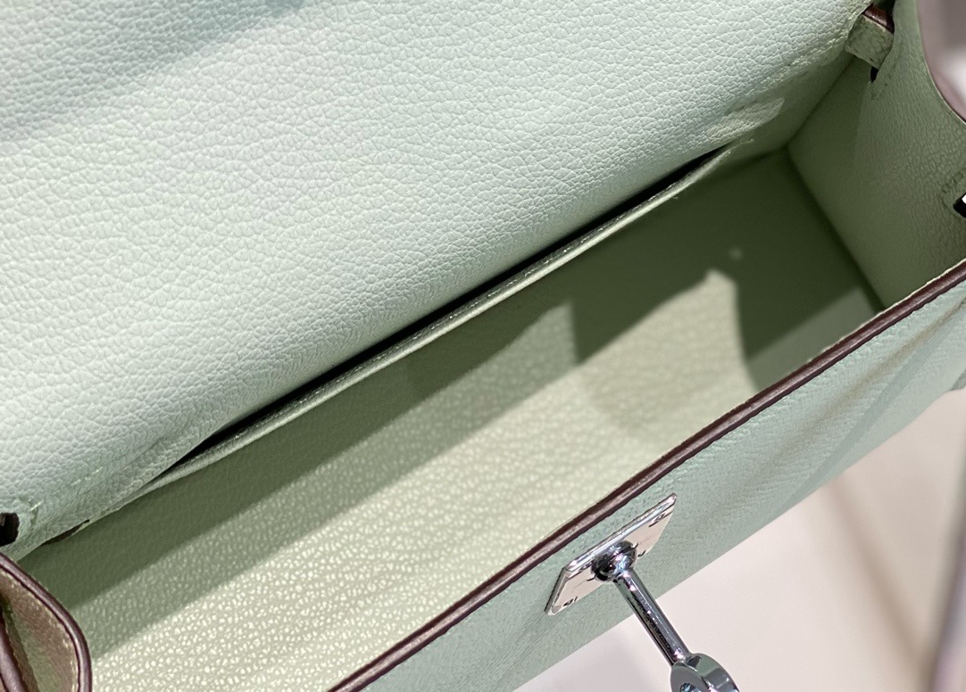 Hermès Kelly Sellier 20  Epsom Palladium Hardware