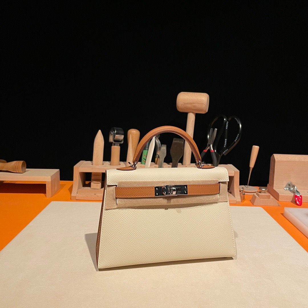 Hermès Kelly Sellier 20  Epsom Palladium Hardware