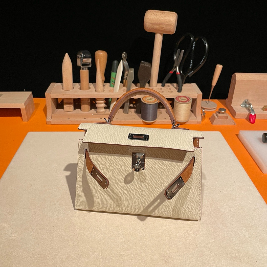 Hermès Kelly Sellier 20  Epsom Palladium Hardware