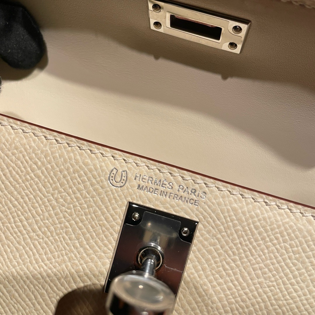 Hermès Kelly Sellier 20  Epsom Palladium Hardware