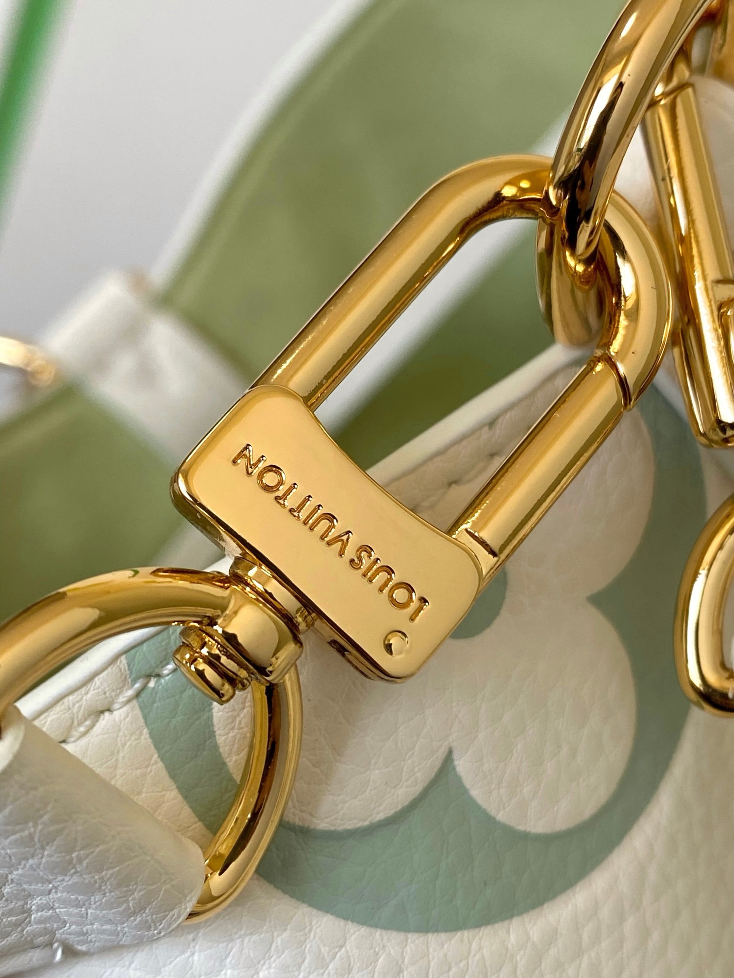 LOUIS VUITTON LV Néonoé BB  ( 4 colors ) 