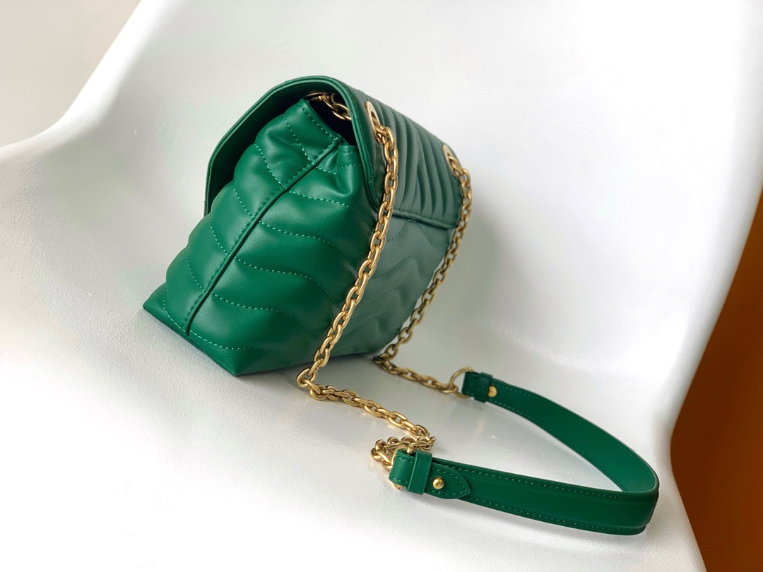 LOUIS VUITTON Calfskin New Wave Chain Bag MM Emerald ( 4 colors) 