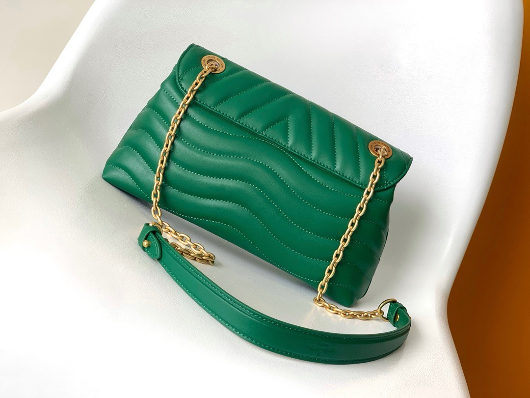 LOUIS VUITTON Calfskin New Wave Chain Bag MM Emerald ( 4 colors) 
