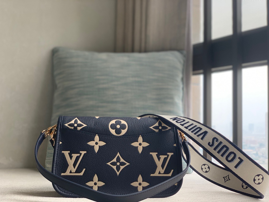 Louis Vuitton® Diane Navy / Crème
