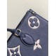 Louis Vuitton® OnTheGo MM Navy / Crème