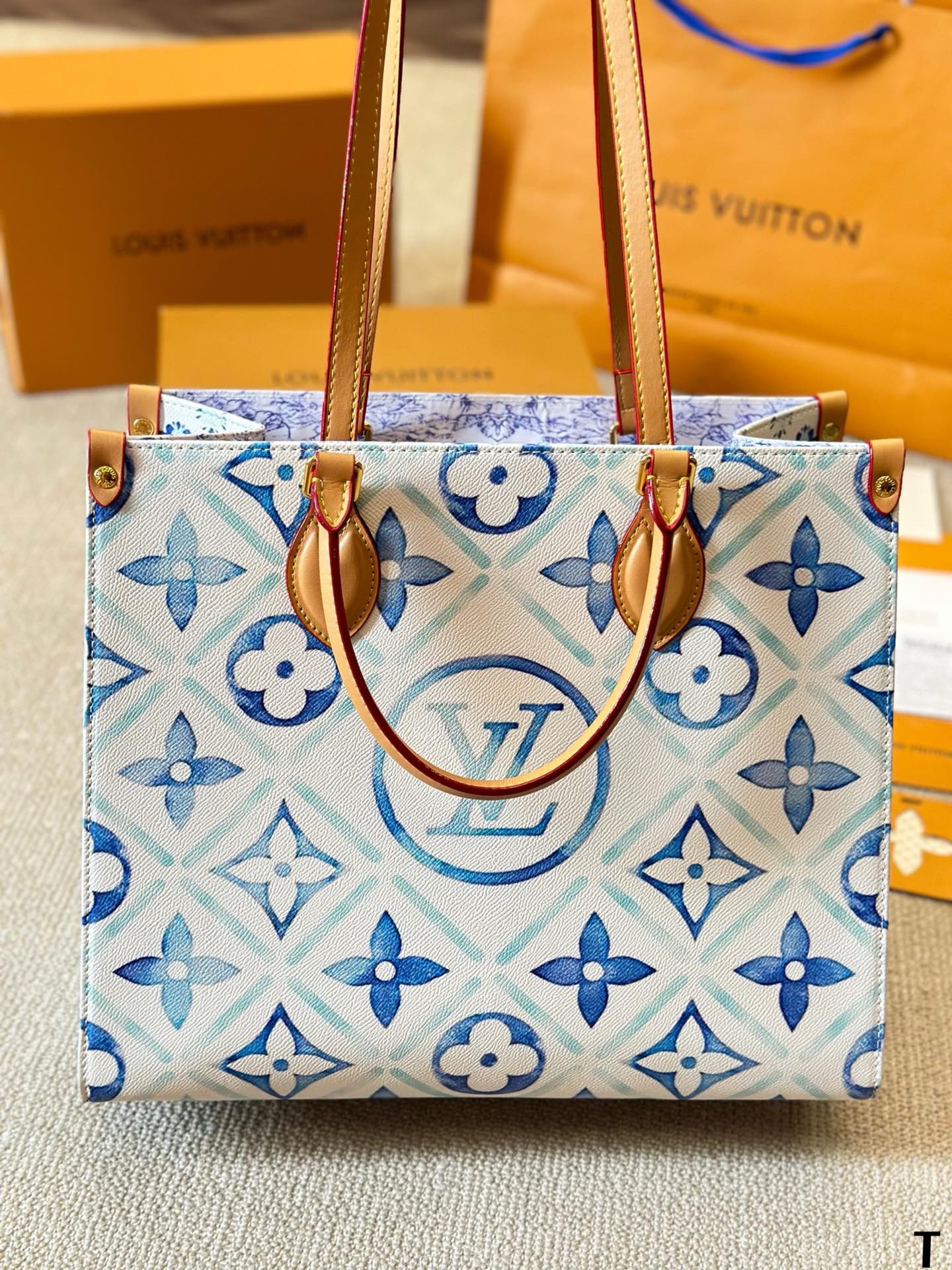 Louis Vuitton® OnTheGo MM EARLY ACCESS