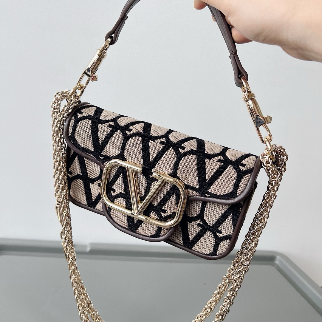  VALENTINO GARAVANI LOCÒ SMALL SHOULDER BAG WITH JEWEL LOGO