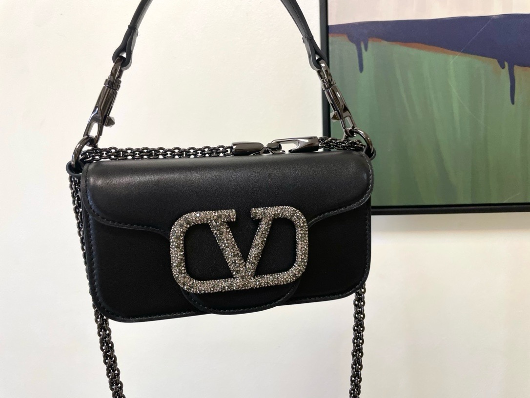  VALENTINO GARAVANI LOCÒ SMALL SHOULDER BAG WITH JEWEL LOGO