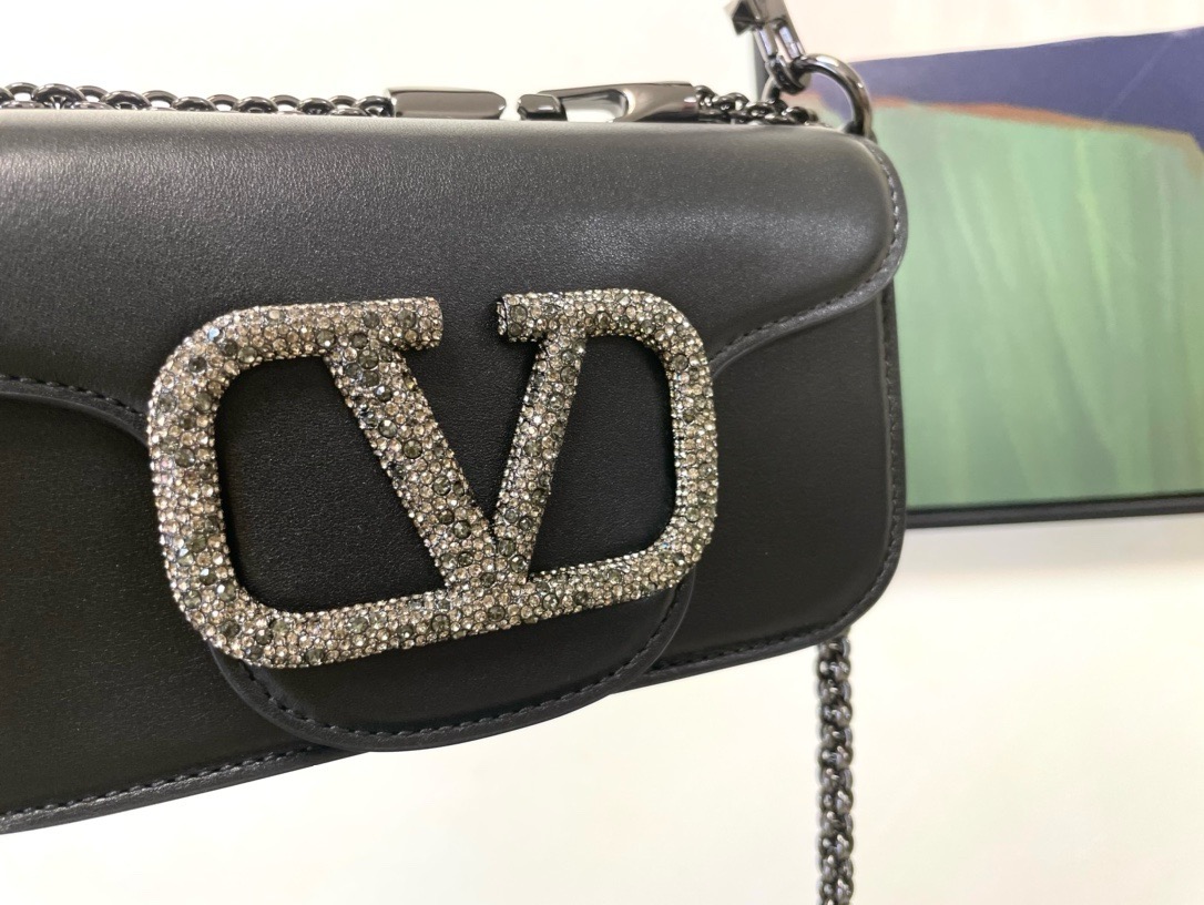  VALENTINO GARAVANI LOCÒ SMALL SHOULDER BAG WITH JEWEL LOGO