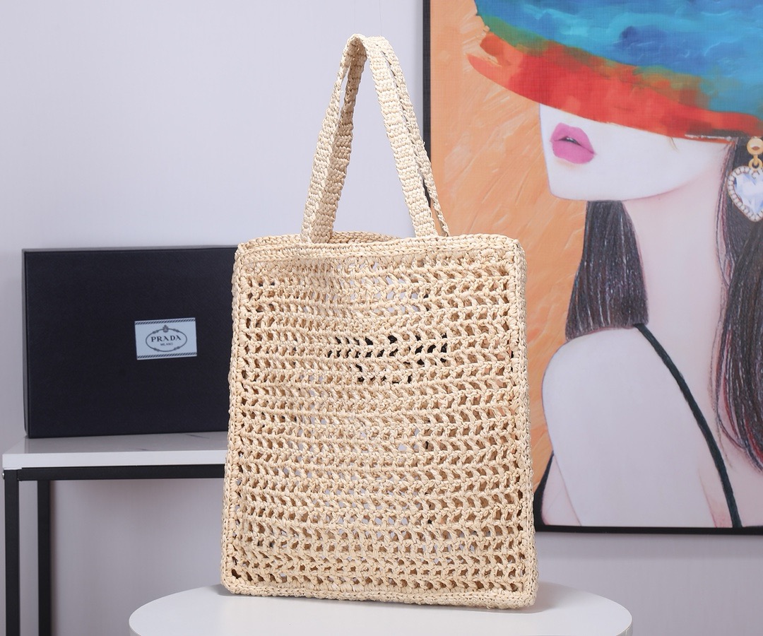  Prada  Raffia Tote Bag  beach bag 