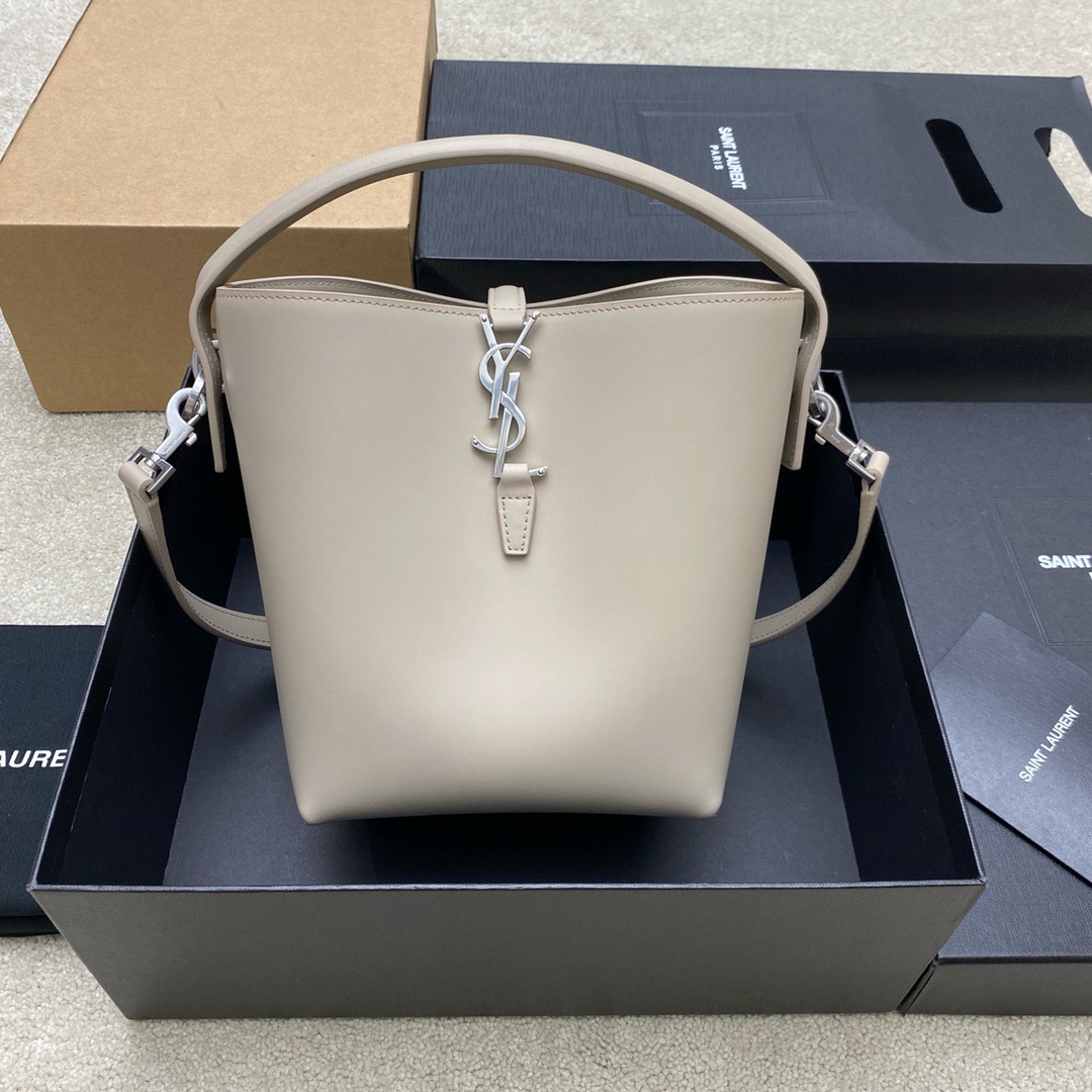 YSL Saint Laurent  Le 37 small leather bucket bag ( 2 colors)